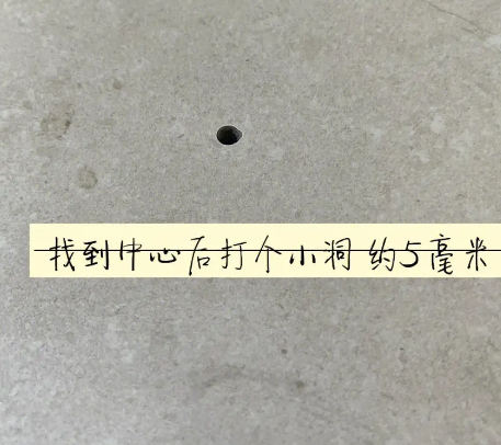 阳西瓷砖空鼓维修公司专业解答在瓷砖铺贴过程中，如果砂料搅拌不均匀，将会带来以下问题